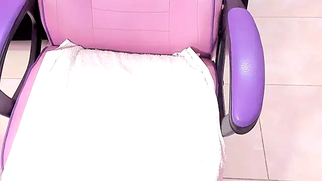 Snapshot of latin_doll_squirts chatting on October 3, 2025, 2:07 pm latin doll squirts online show from October 3, 2025, 2:07 pm