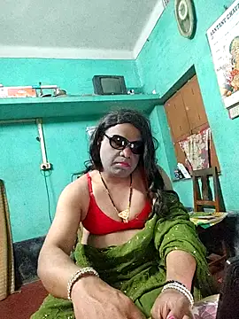 Snapshot of hot_silkkol chatting on February 4, 2026, 8:15 pm hot silkkol online show from February 4, 2026, 8:15 pm