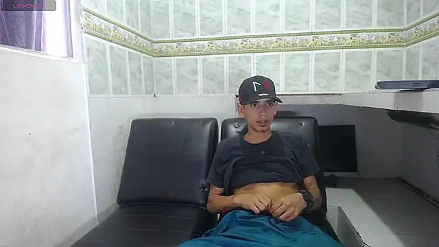 brian sexlove online show from October 21, 2025, 7:24 pm