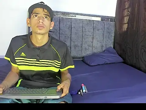 brian sexlove online show from November 3, 2025, 7:50 pm