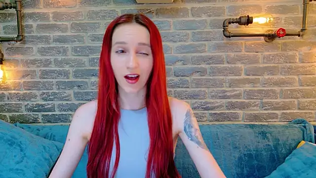 Julia Jae online show from July 8, 2026, 6:03 am