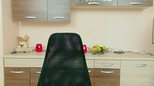 Julia Jae online show from July 22, 2026, 4:36 am