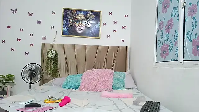 Snapshot of Daniiela_lan chatting on October 3, 2025, 3:30 am Daniiela lan online show from October 3, 2025, 3:30 am