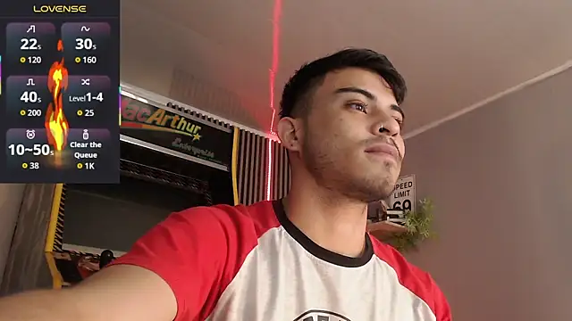 Snapshot of Bastian_MCcormick chatting on September 20, 2025, 12:21 pm Bastian MCcormick online show from September 20, 2025, 12:21 pm