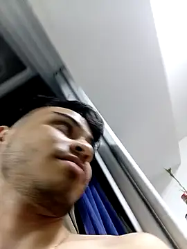 Snapshot of Bastian_MCcormick chatting on October 23, 2025, 4:44 am Bastian MCcormick online show from October 23, 2025, 4:44 am