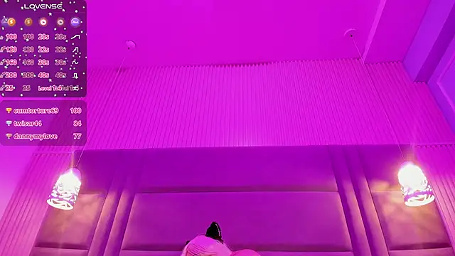 Snapshot of SamanthaaReed chatting on October 19, 2025, 4:15 am SamanthaaReed online show from October 19, 2025, 4:15 am