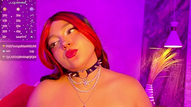 Snapshot of SamanthaaReed chatting on September 25, 2025, 3:56 am SamanthaaReed online show from September 25, 2025, 3:56 am