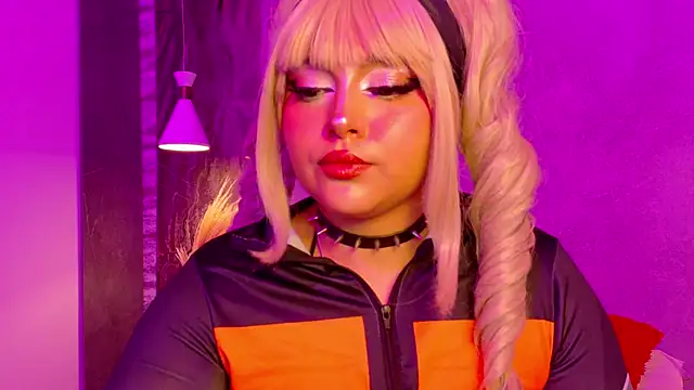 Snapshot of SamanthaaReed chatting on September 21, 2025, 7:52 pm SamanthaaReed online show from September 21, 2025, 7:52 pm