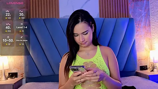 Snapshot of nathalia_koch_ chatting on September 26, 2025, 7:54 pm nathalia koch online show from September 26, 2025, 7:54 pm