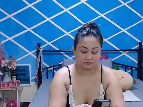 Snapshot of jengrey chatting on October 8, 2025, 11:05 pm jengrey online show from October 8, 2025, 11:05 pm