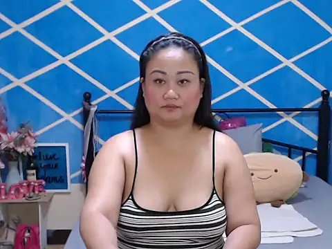 Snapshot of jengrey chatting on October 7, 2025, 9:27 pm jengrey online show from October 7, 2025, 9:27 pm