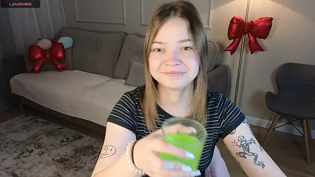 patriciapink online show from March 30, 2026, 8:05 am