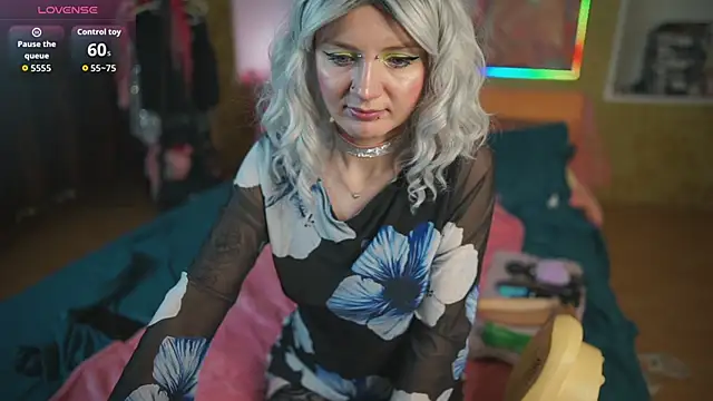 Snapshot of Dia_Angel chatting on February 2, 2026, 7:35 pm Dia Angel online show from February 2, 2026, 7:35 pm