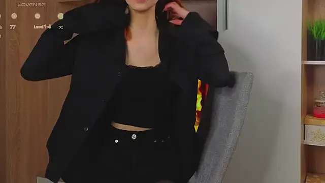 MaxineFarleigh online show from September 9, 2025, 5:39 am
