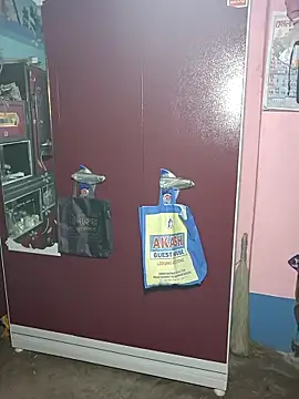 Hotty-rosni online show from October 28, 2025, 11:09 am