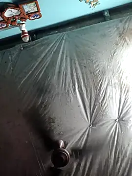 Hotty-rosni online show from October 28, 2025, 11:14 pm