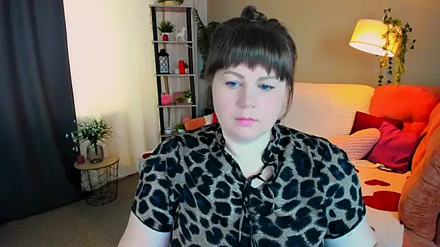 CrystaalStaar online show from May 31, 2026, 4:29 am