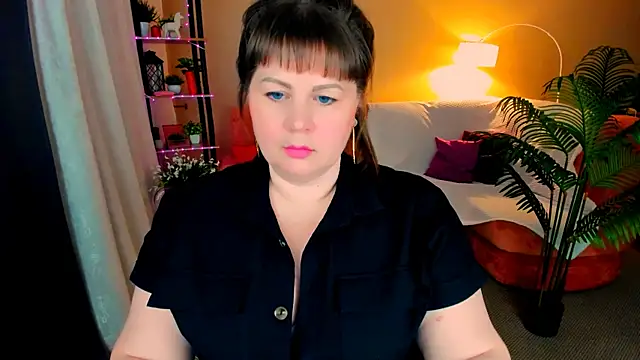 CrystaalStaar online show from March 13, 2026, 8:25 pm