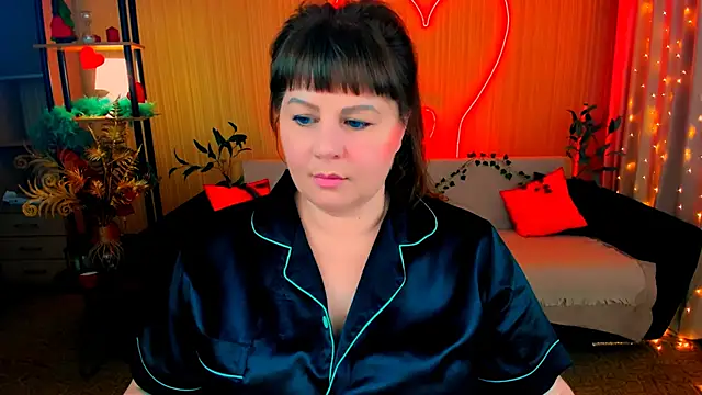 CrystaalStaar online show from April 2, 2026, 7:53 pm