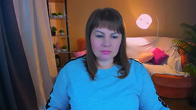 CrystaalStaar online show from November 5, 2025, 7:39 pm