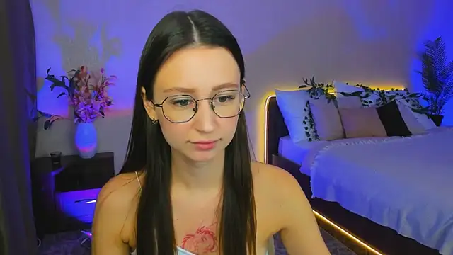 Snapshot of YourLovellyStory chatting on September 30, 2025, 4:35 pm YourLovellyStory online show from September 30, 2025, 4:35 pm