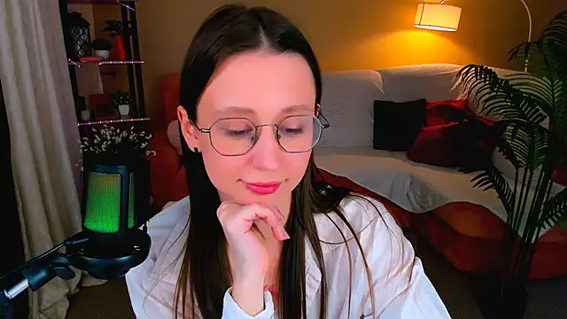 YourLovellyStory online show from March 15, 2026, 12:23 pm