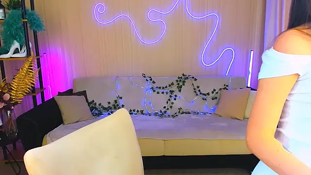 Snapshot of YourLovellyStory chatting on September 20, 2025, 11:26 am YourLovellyStory online show from September 20, 2025, 11:26 am