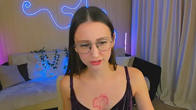 Snapshot of YourLovellyStory chatting on September 29, 2025, 7:41 pm YourLovellyStory online show from September 29, 2025, 7:41 pm