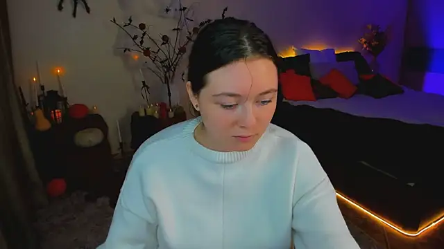 Snapshot of AlluringLookk chatting on October 28, 2025, 10:03 am AlluringLookk online show from October 28, 2025, 10:03 am