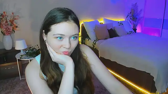 Snapshot of AlluringLookk chatting on October 6, 2025, 12:50 pm AlluringLookk online show from October 6, 2025, 12:50 pm