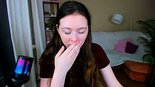 Snapshot of AlluringLookk chatting on September 22, 2025, 12:22 pm AlluringLookk online show from September 22, 2025, 12:22 pm