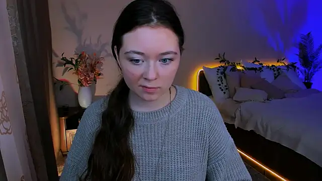 Snapshot of AlluringLookk chatting on September 21, 2025, 4:17 am AlluringLookk online show from September 21, 2025, 4:17 am