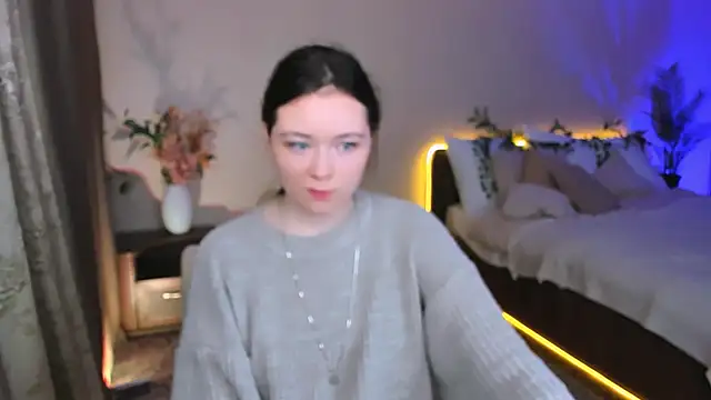 Snapshot of AlluringLookk chatting on September 20, 2025, 4:17 am AlluringLookk online show from September 20, 2025, 4:17 am