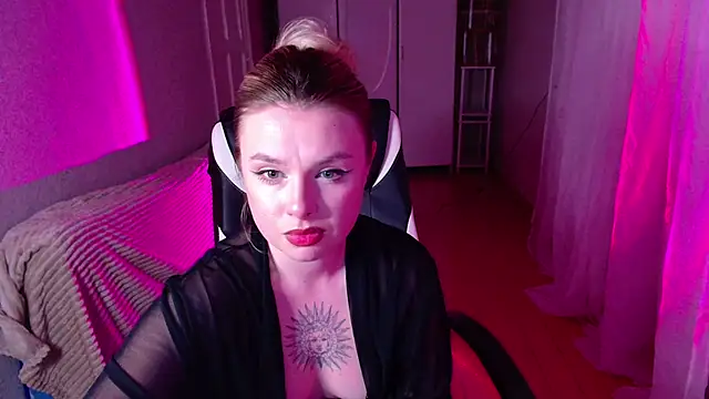 AngelicaHollywood online show from February 16, 2026, 6:17 pm