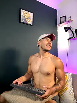 Snapshot of MarkSantozz chatting on October 17, 2025, 6:32 pm MarkSantozz online show from October 17, 2025, 6:32 pm