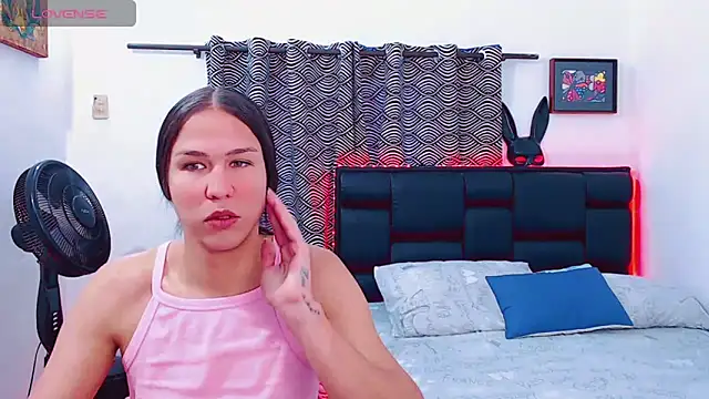 Azley sweet online show from April 15, 2026, 3:16 pm