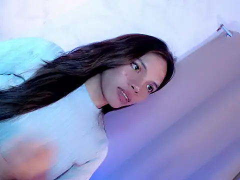 Snapshot of its_me_elice chatting on November 2, 2025, 1:38 pm its me elice online show from November 2, 2025, 1:38 pm