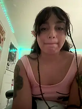 CharmingMaddie online show from September 24, 2025, 3:40 pm