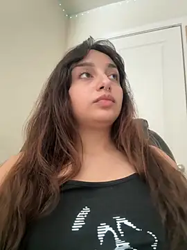 CharmingMaddie online show from October 12, 2025, 5:25 pm