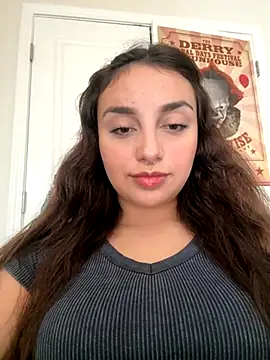 CharmingMaddie online show from October 4, 2025, 4:30 pm