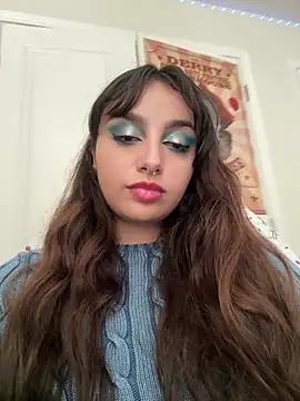 CharmingMaddie online show from September 12, 2025, 3:12 pm