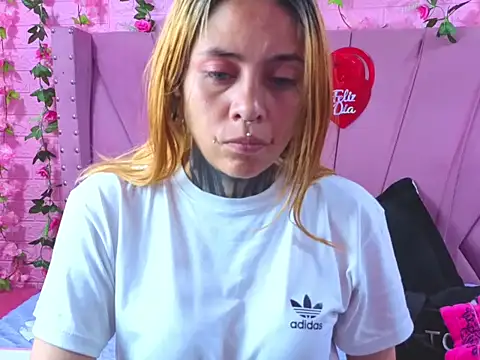 Snapshot of Sofii_Anal_ chatting on September 25, 2025, 1:55 am Sofii Anal online show from September 25, 2025, 1:55 am