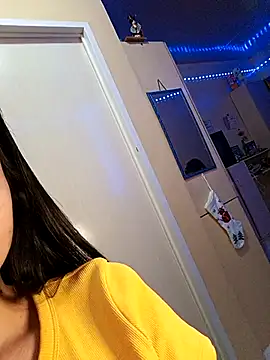 yumi yum online show from April 16, 2026, 10:12 pm