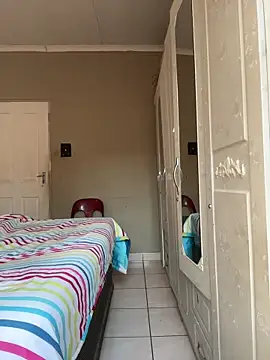 Snapshot of xxxversacejay chatting on October 10, 2025, 5:41 am xxxversacejay online show from October 10, 2025, 5:41 am