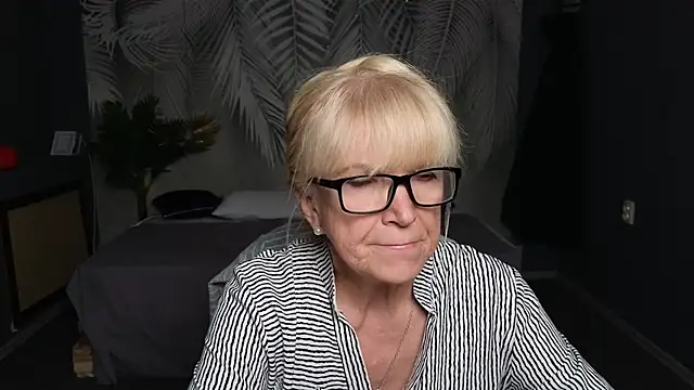 Snapshot of Sabina_Ros chatting on September 25, 2025, 7:14 am Sabina Ros online show from September 25, 2025, 7:14 am