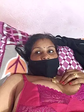 Love-pari077 online show from February 19, 2026, 3:31 pm