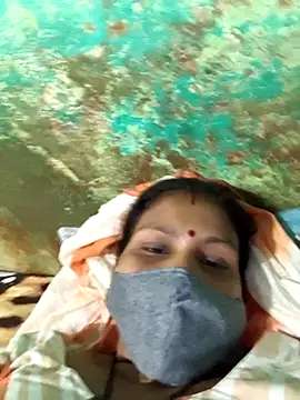 Love-pari077 online show from September 18, 2025, 4:37 am