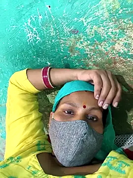 Love-pari077 online show from September 22, 2025, 6:52 am