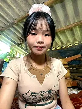 Snapshot of AdamLazis chatting on September 12, 2025, 12:44 am AdamLazis online show from September 12, 2025, 12:44 am