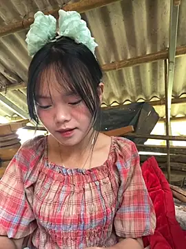 Snapshot of AdamLazis chatting on October 23, 2025, 1:15 am AdamLazis online show from October 23, 2025, 1:15 am